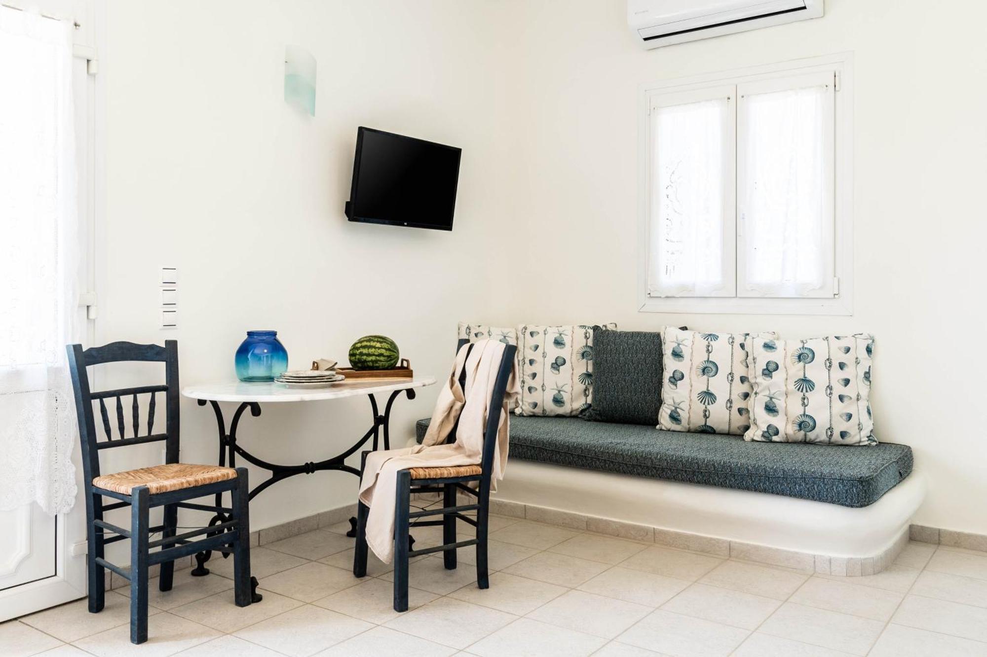 Makani Suites Ano Mera Exterior photo
